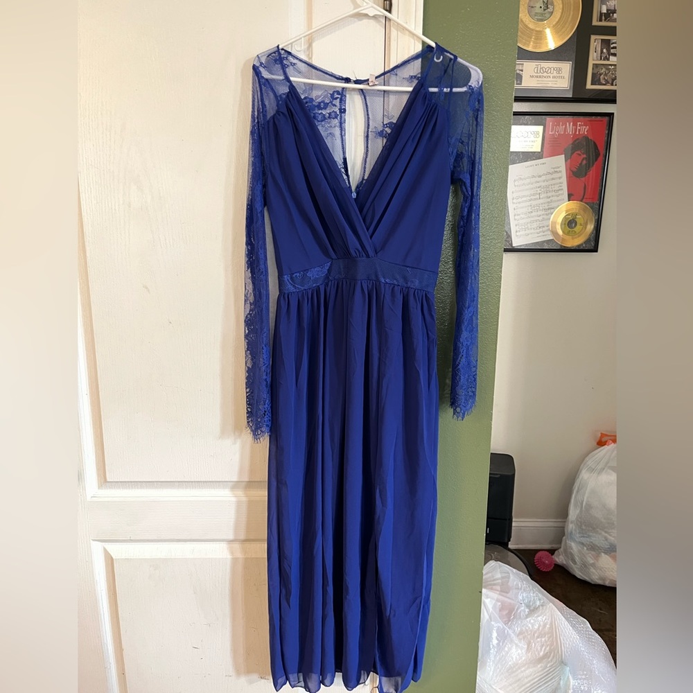 Dress used as maternity gown but isn’t specifically for that.